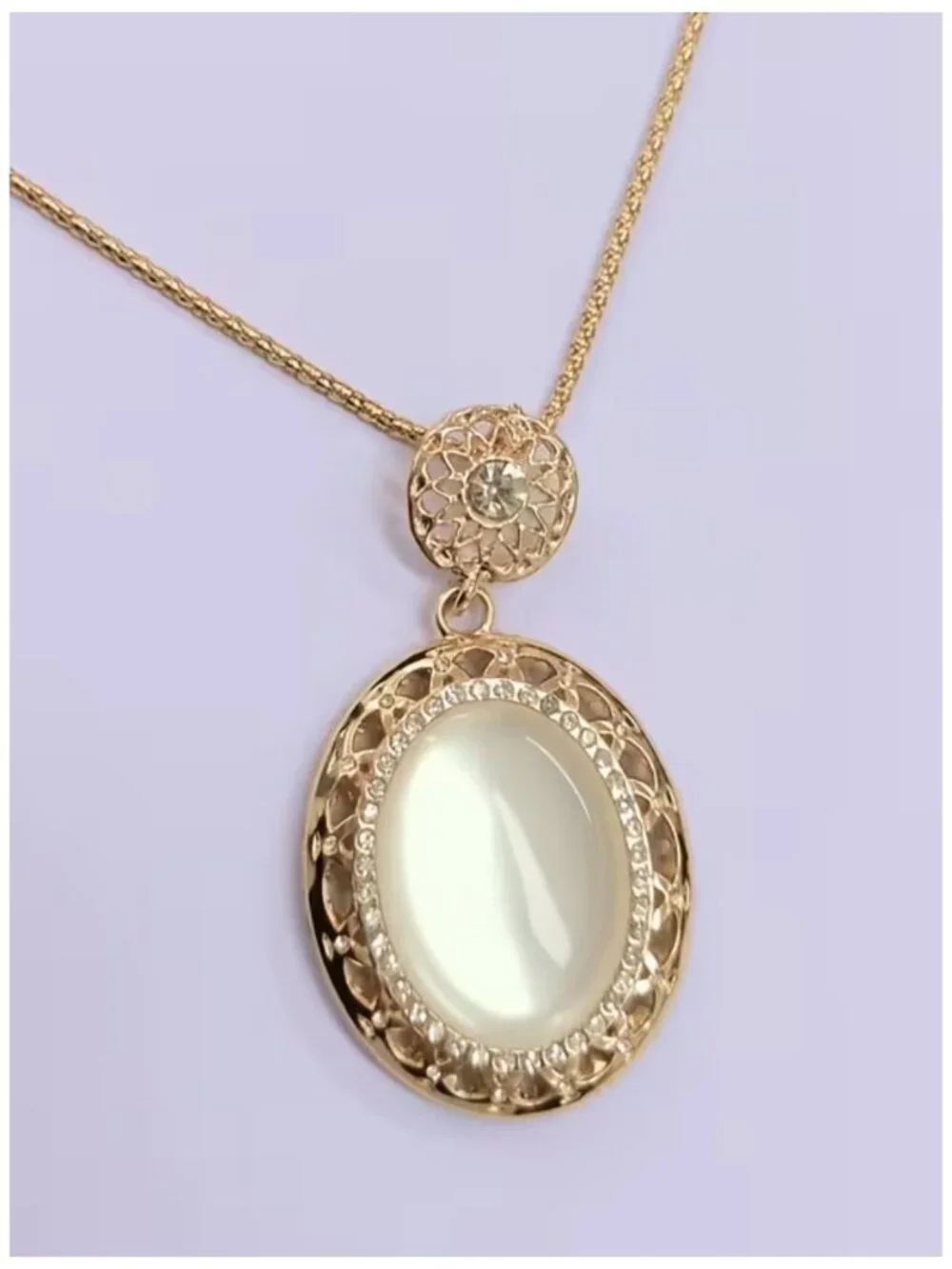 NWT Opalescent Pendant Necklace Rose Gold Rhinestone Accent Sweater Chain - Picture 3 of 4